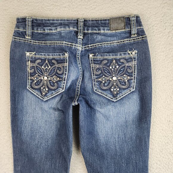 Love Nation Jeans Womens Size 4 Bootcut Embellished Fleur De Lis Pockets Denim - Picture 3 of 11